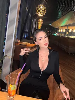 Aisulu profile in Dubai photo 2
