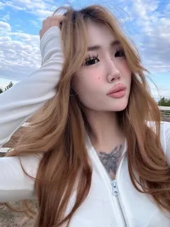 Angela profile in Dubai photo 7