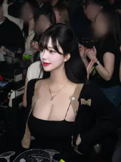 Sayuri profile in Dubai photo 4