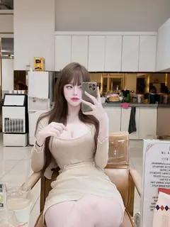 Sayuri profile in Dubai photo 1